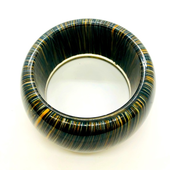 Unusual Vintage Retro large acrylic lucite style bangle Bracelet - Picture 4 of 10